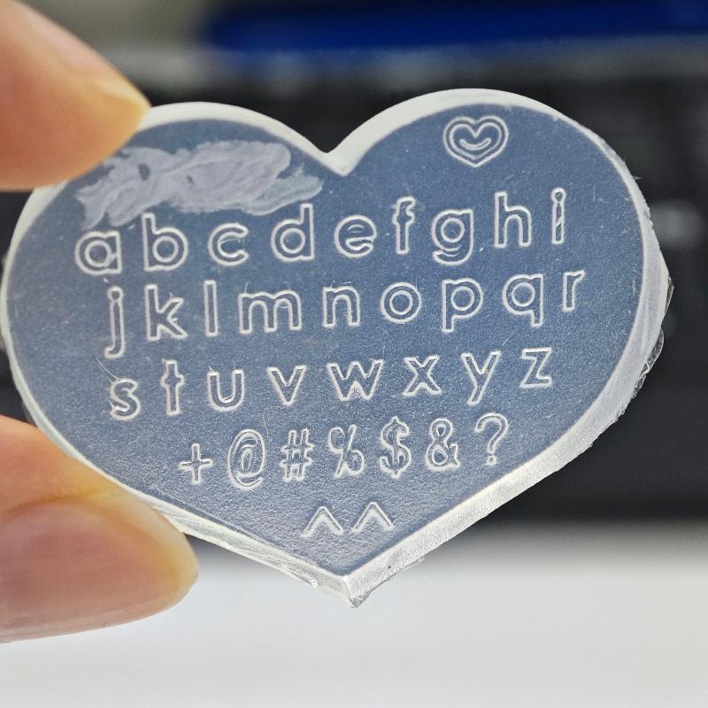 1/3 個アート装飾ユニバーサル英語文字デザインネイルシリコ - Resin Art Earrings Design のレビューと価格